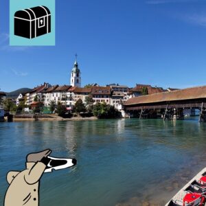 Erlebe die Detektiv-Trails mit Detektiv Dachs: Ein spannendes Rätselerlebnis für Jung und Alt. Du begibst dich auf eine Entdeckungstour durch die Stadt Olten am rechten Aareufer. Auf deinem Weg folgst du dem Schriftstellerweg und erfährst Spannendes über berühmte Schriftsteller die Olten geprägt haben. Du geniesst den Blick auf das markante Sälischloss und den „schlafenden Mann“, der über der Stadt wacht. Beim Spielplatz Trottermatten kannst du eine kleine Pause einlegen, nachdem du bei der eindrucksvollen Marienkirche warst. Der Detektiv-Trail Olten bietet dir eine faszinierende Mischung aus Geschichte, Kultur und Rätselspass. Ein Abenteuer voller Bewegung, kniffliger Aufgaben und spannender Geschichten. Perfekt für Familien, Kinder, Schulklassen, Grosseltern und alle, die Spass am Entdecken haben. Viel Vergnügen auf deinem Abenteuer!